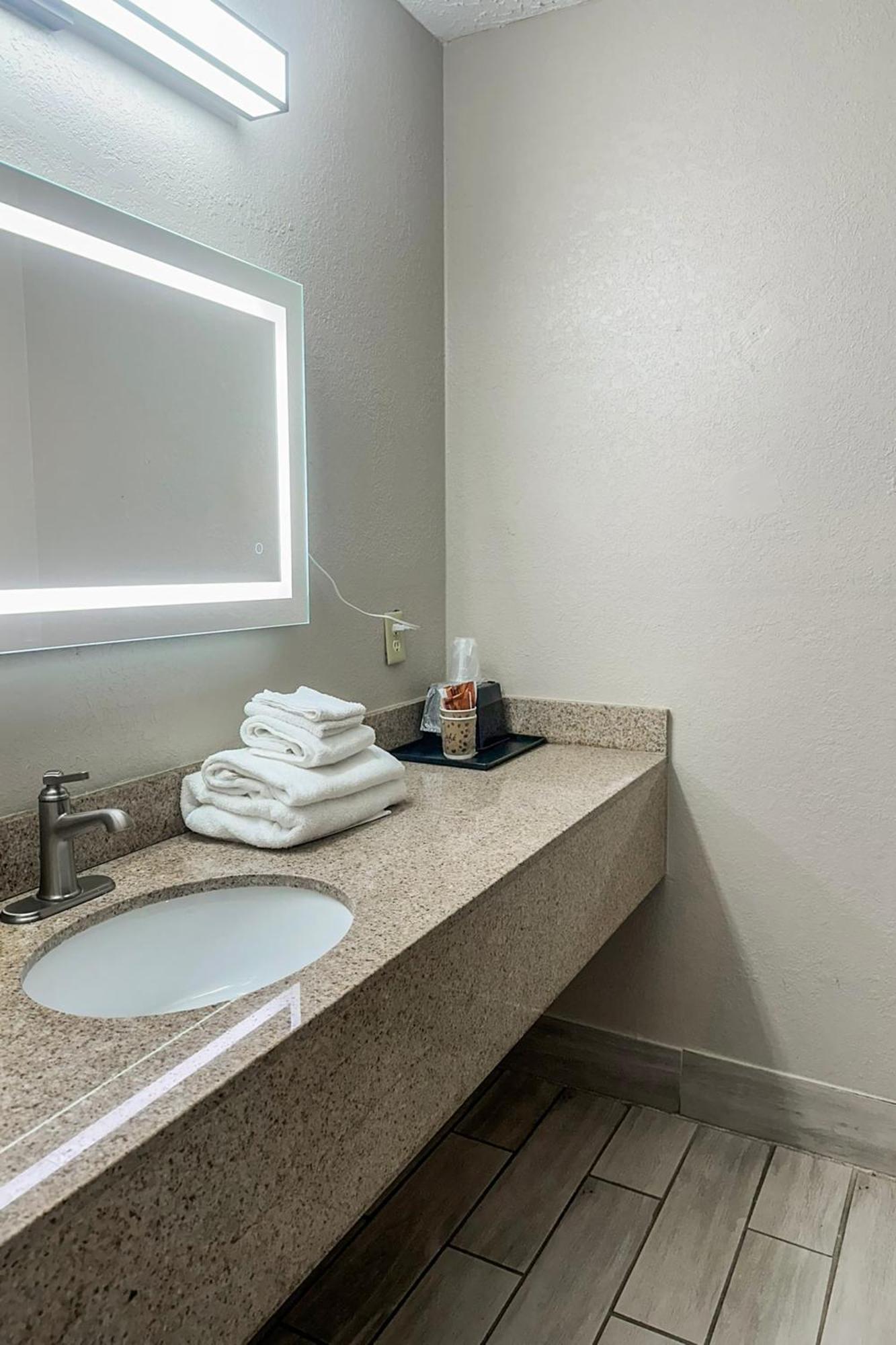 Motel Regal By Oyo Hwy 431 Guntersville