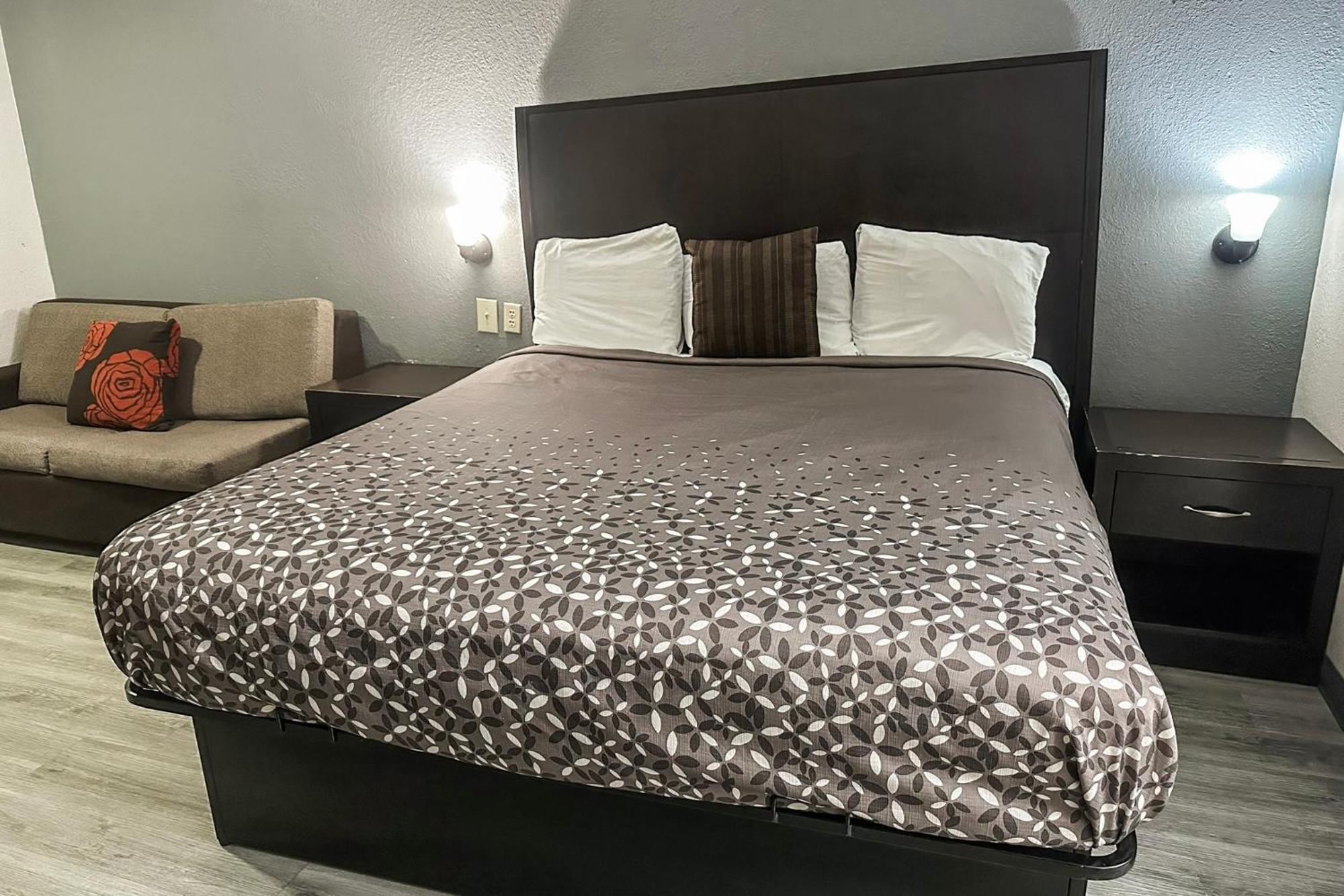Regal By Oyo Hwy 431 Motel 2*